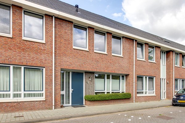 Egelstraat 10, Helmond
